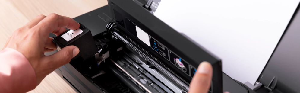 Quelle est la différence entre une imprimante laser et jet d'encre ? - Cybertek Blog