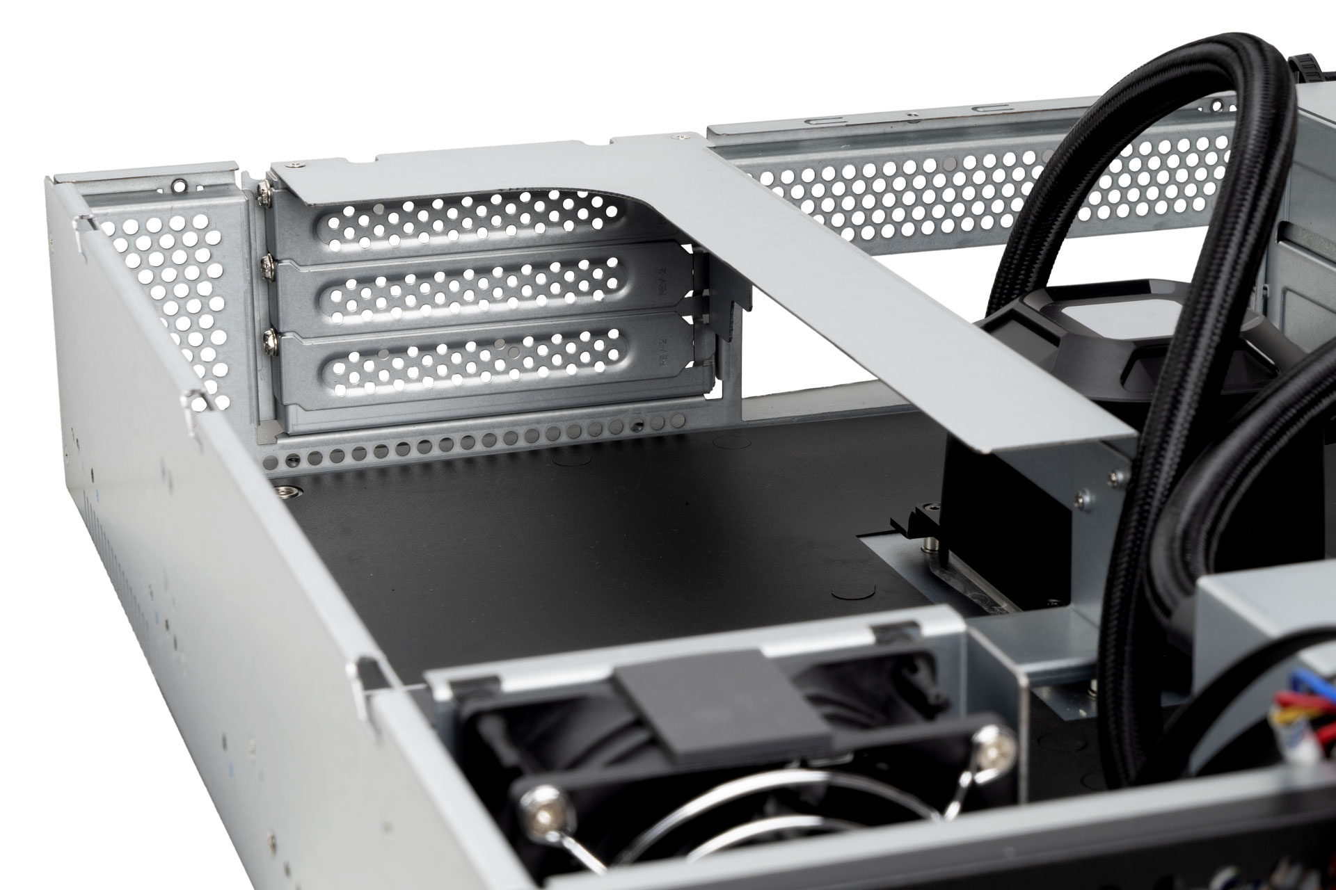 In Win RL200 Gris - Boîtier PC In Win - Cybertek.fr - 4