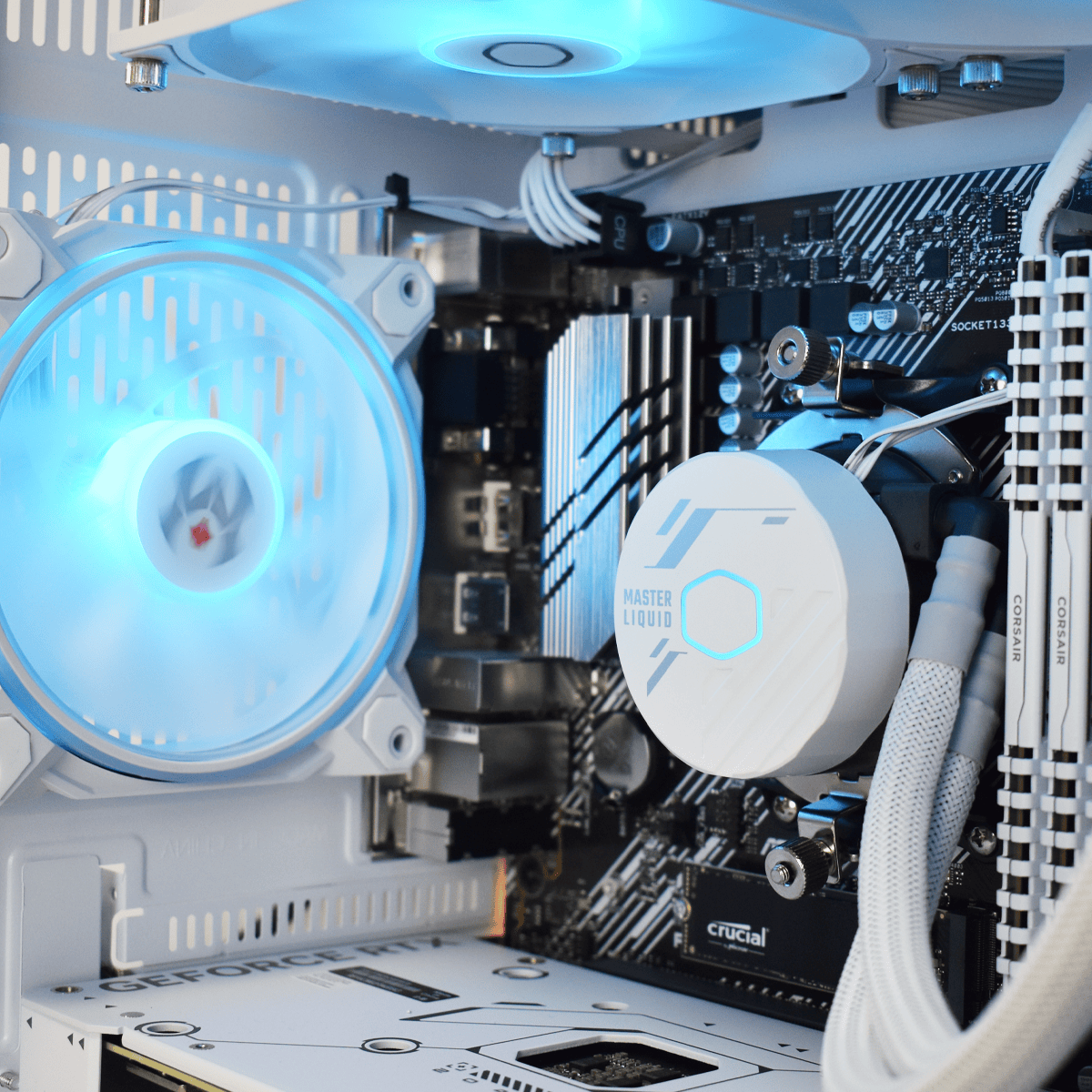 Cybertek Frozen King - R7-5700X/4070/32Go/2To/W11 (PCG-10602180) - Achat / Vente PC Fixe sur Cybertek.fr - 1