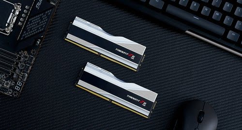 G.Skill Trident Z5 RGB 32Go (2x16Go) DDR5 6400MHz - Mémoire PC G.Skill sur Cybertek.fr - 6