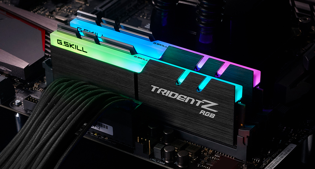 G.Skill Trident Z RGB 32Go (2x16Go) DDR4 4266MHz - Mémoire PC G.Skill sur Cybertek.fr - 2