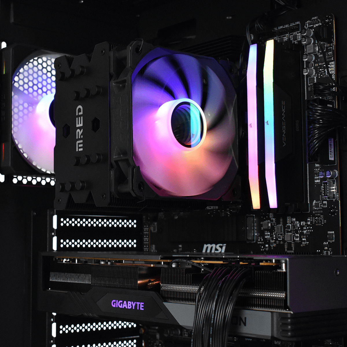 Cybertek VOLCANO V2 - R5-7600/RX7700XT/32Go/1To (PCG-10602219) - Achat / Vente PC Fixe sur Cybertek.fr - 2