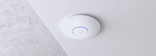 Point d'accès et Répéteur WiFi Ubiquiti UniFi U6+ Wifi 6 AX3000 Dual Band