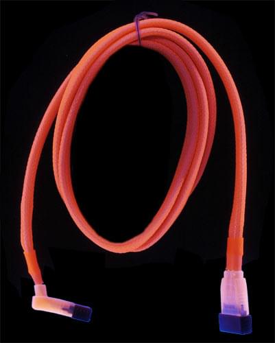 Revoltec Nappe SATA coudé UV Active 1m Orange RC050 - Accessoire boîtier - 0