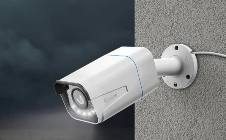 Reolink P430 - 4K / PoE / Avec projecteur  (P430) - Achat / Vente Caméra réseau sur Cybertek.fr - 0