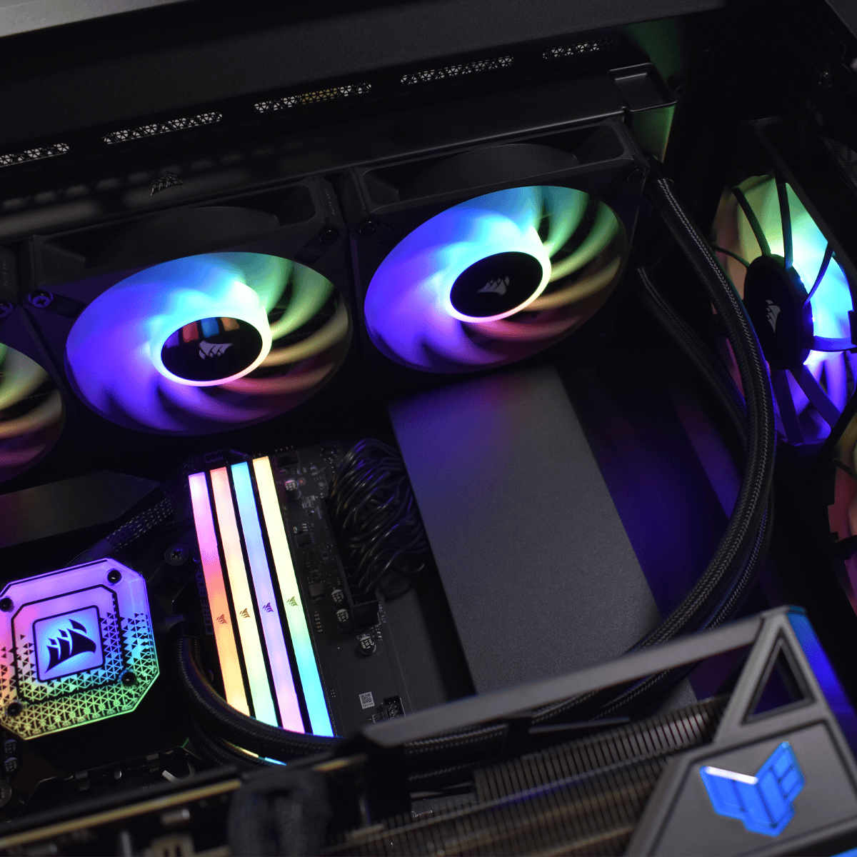 Cybertek BLACKSAIL - I7-14700KF/4090/64Go/2To/W11 (PCG-10602092) - Achat / Vente PC Fixe sur Cybertek.fr - 2