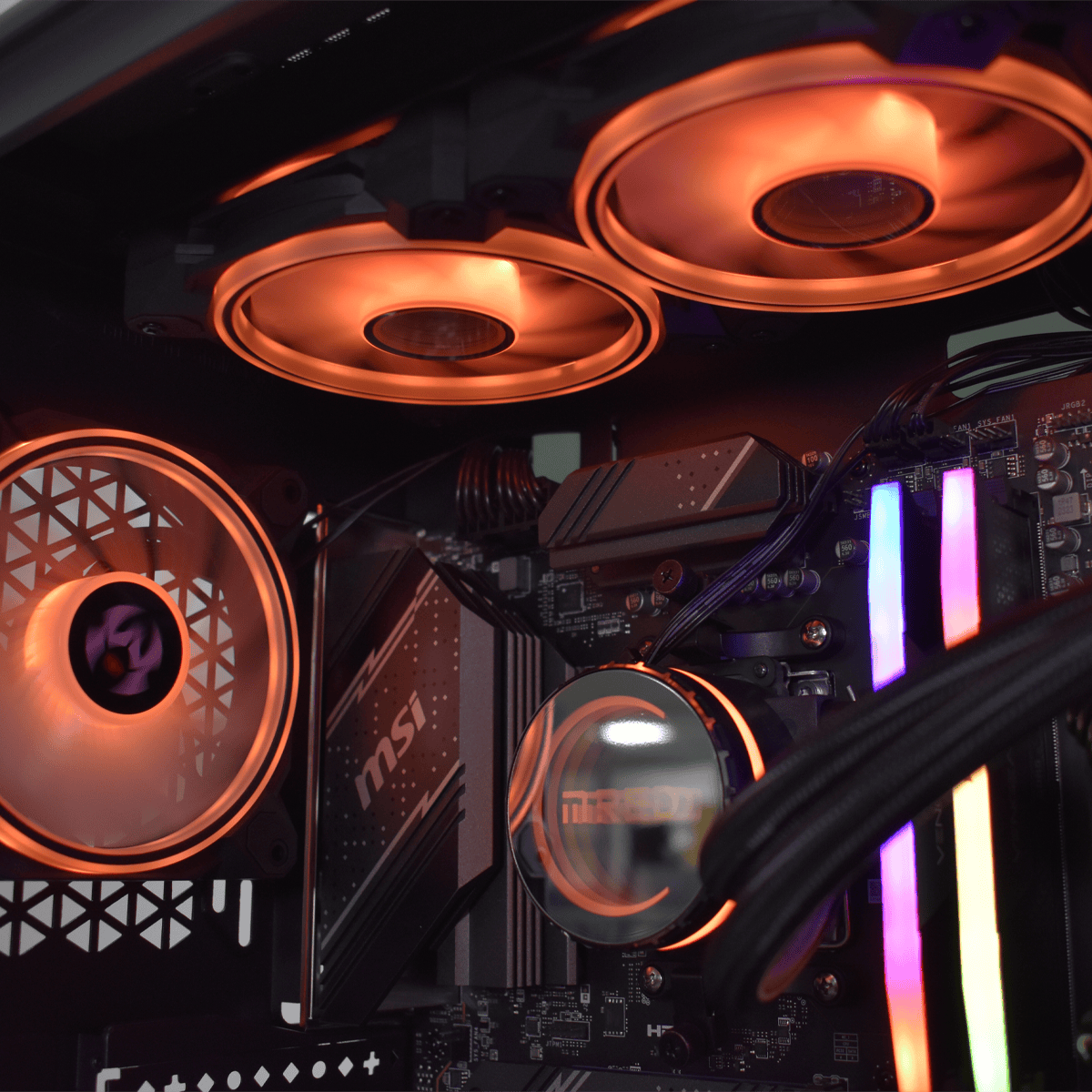 Cybertek IRON - R7-7800X3D/RX7900XT/32Go/2To (PCG-10602068) - Achat / Vente PC Fixe sur Cybertek.fr - 2