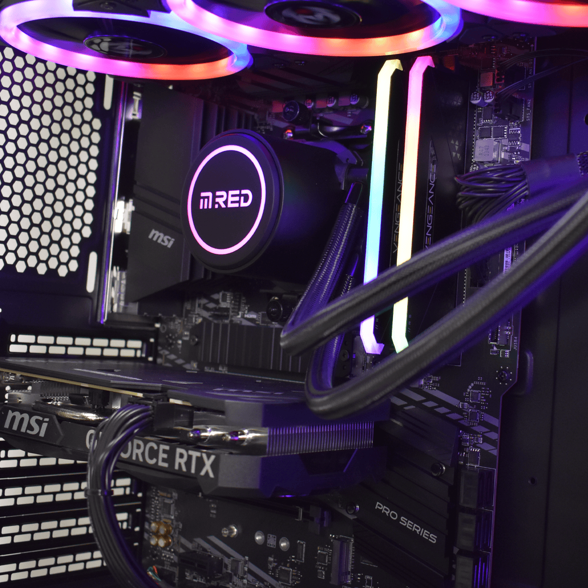 PC Gamer Cybertek LIGHTNINGX