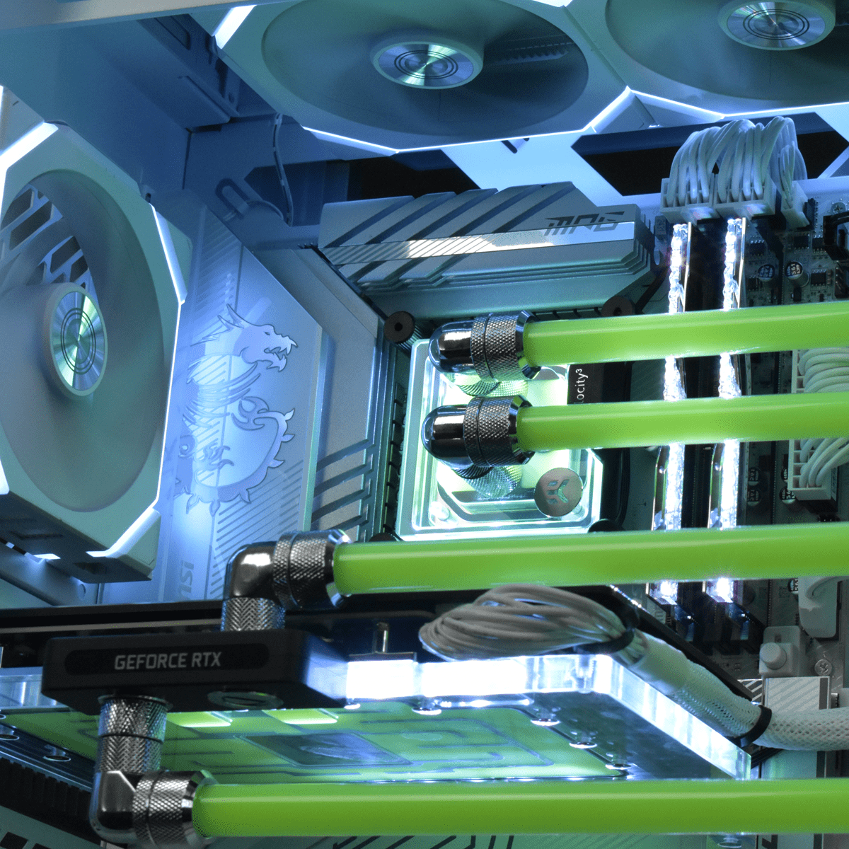 PC Gamer QUANTUM