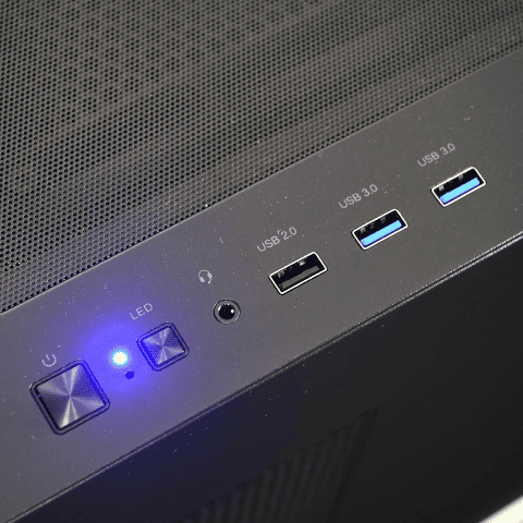 Cybertek Black Gold - I7-14700KF/5070Ti/32Go/2To - BF06 (PCG-10602738) - Achat / Vente PC Fixe sur Cybertek.fr - 5