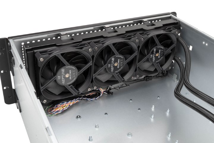 In Win RL400 4U iquid-Cooled 360mm Acier inoxydable - Boîtier PC - 2