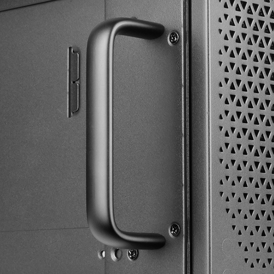 Silverstone RM44 Noir - Boîtier PC Silverstone - Cybertek.fr - 5