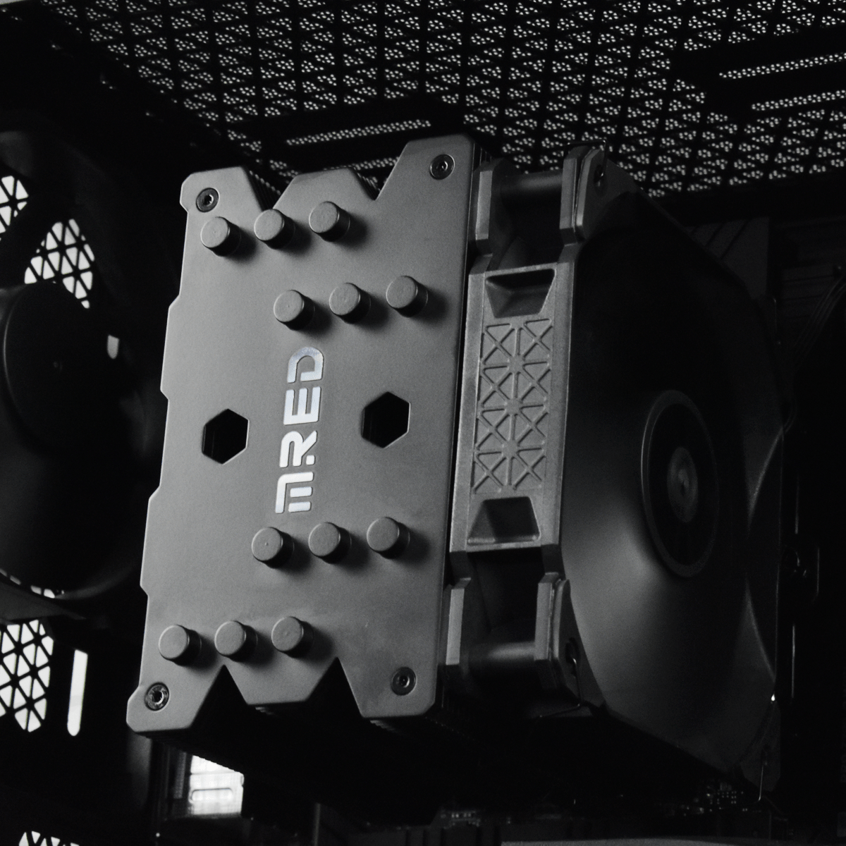 Cybertek Montage Video 6K - i7-14700KF/5070/32Go/2To (PCP-10602595) - Achat / Vente PC Fixe sur Cybertek.fr - 2