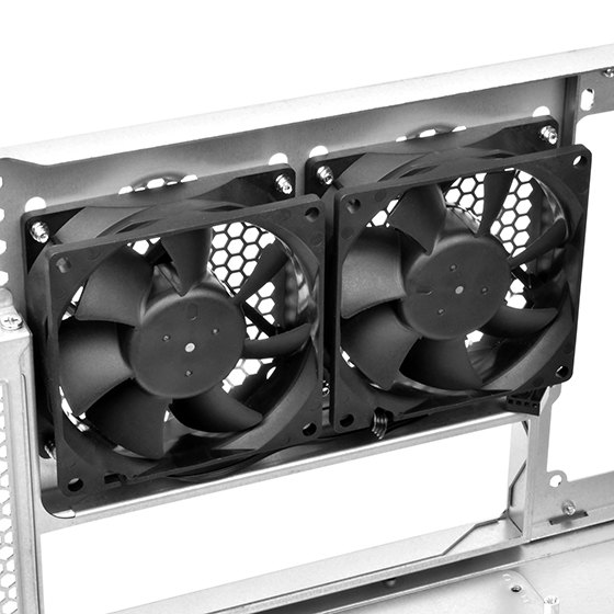 Silverstone RM44 Noir - Boîtier PC Silverstone - Cybertek.fr - 7