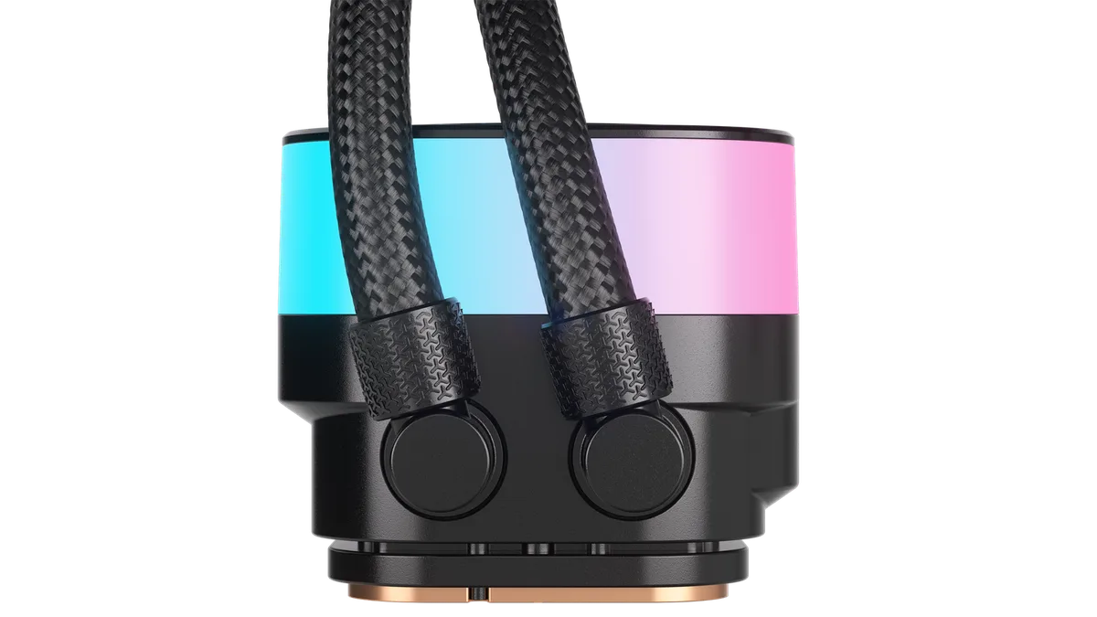 Corsair iCUE LINK TITAN 240 RX LCD AIO/240mm, vue 9