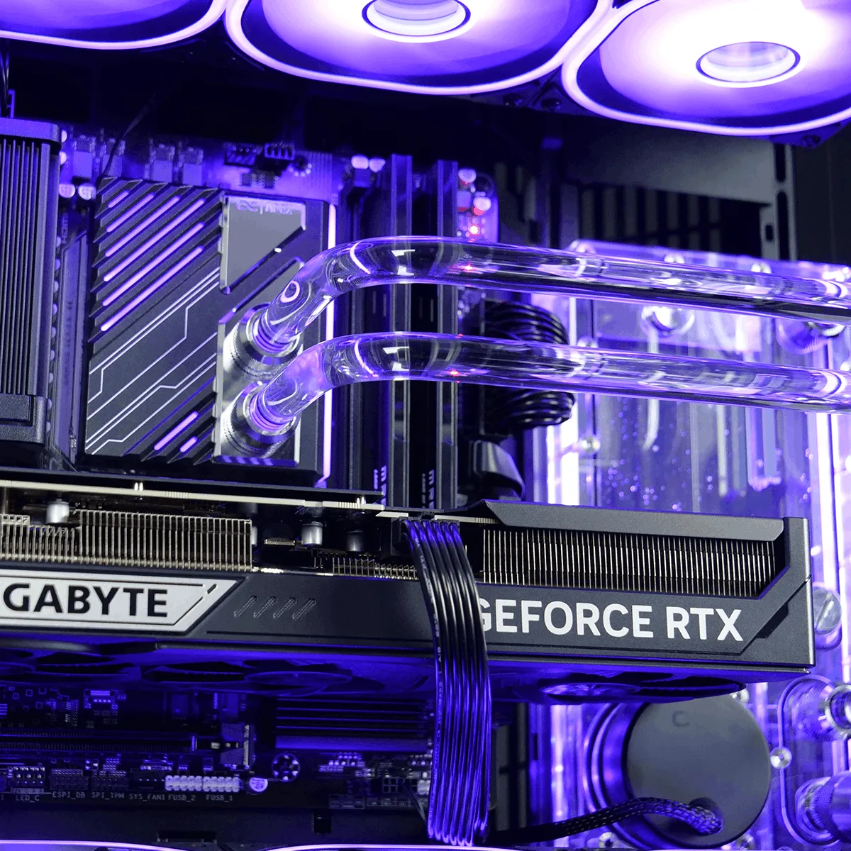 LEGIT - 9800X3D/32Go/1To/5080 WC, vue 5