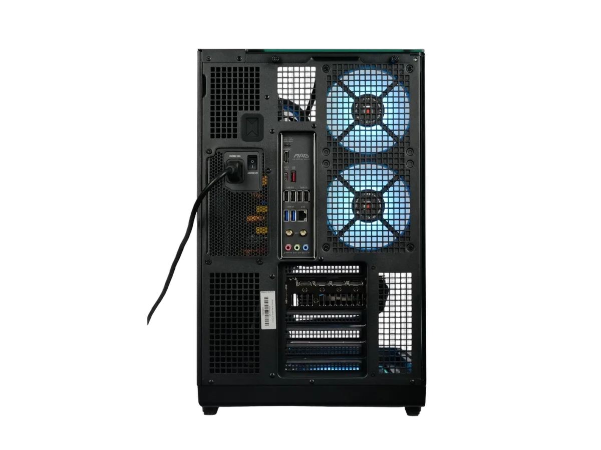 SILVER - R7 7800X3D/5070/32Go/1To, vue 5