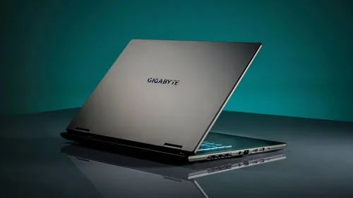 Gigabyte GAMING A16 CVHI3FR894SD - 16" FHD+ 165Hz i7-13620H RTX 5060 16Go 1To Sans OS, vue 7